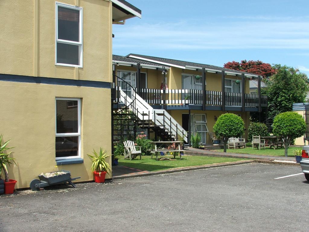 Saddle And Sulky Motor Lodge New Plymouth Exterior photo