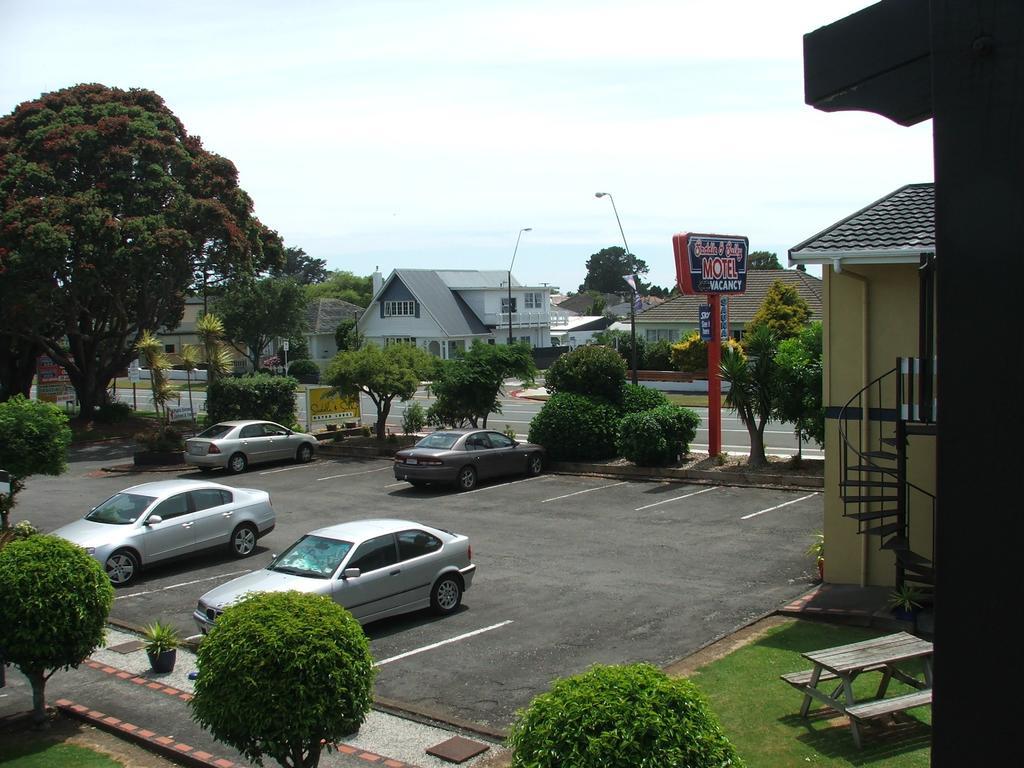 Saddle And Sulky Motor Lodge New Plymouth Exterior photo